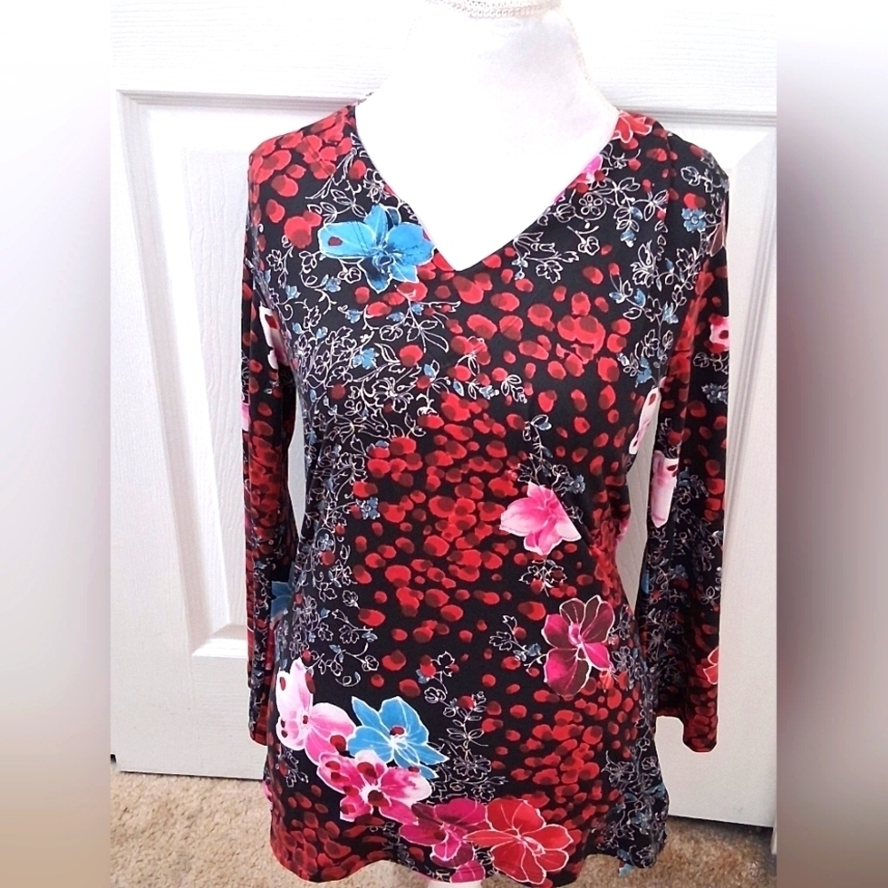 Natori Studio N Open V Neck Tunic      Size S (4-6)